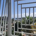 Samana House