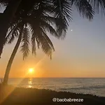 Baoba Breeze Bed & Breakfast- Beachfront Paradise