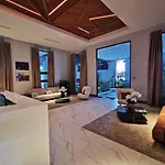 1Br Luxury Condo Jacuzzigym Mountains With Parking Lot