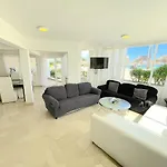 Villas & Apartments Playa Los Corales - Wifi, Bbq-Grill, Beach Club