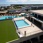 Serenade All Suites - Adults Only Resort