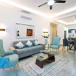 Instyle Residences At Rizz Suites