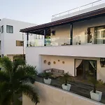 New Beachfront Penthouse Punta Popy