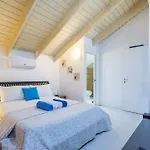 Dream Punta Cana Beachfront Apartment - 4-Bedroom Penthouse With Rooftop Bbq & Ocean Views