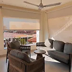 Apartment In Cadaques Caribe