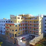 Tropical Island Apartahotel