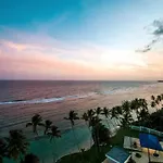 Luxury Beachfront 2Br At Las Olas, Juan Dolio