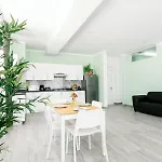 Apartment With Pool