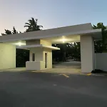 Condo In Vistas Del Cayo