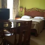 Aparthotel Lirio Cala