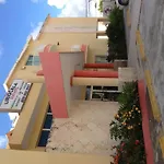 Aparthotel Lirio Cala