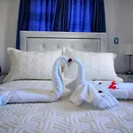 Ria Apartahotel