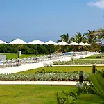 Coral House Suites