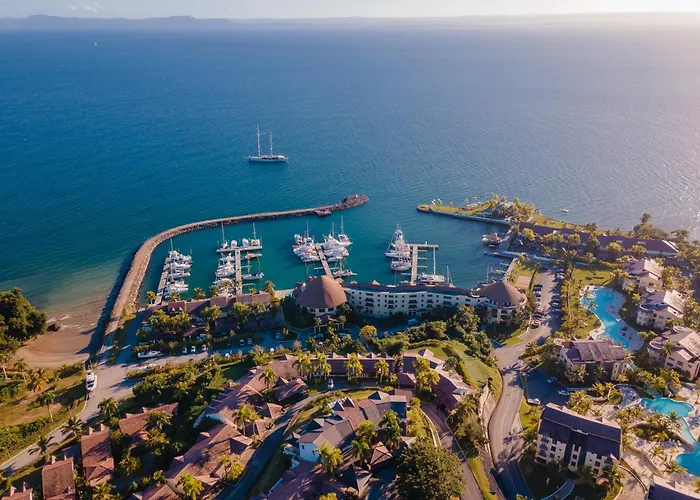 The Bannister Hotel & Yacht Club By Mint