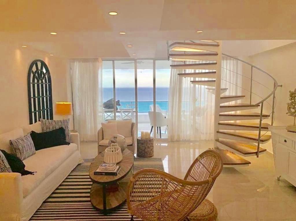Luxury Penthouse Portobello Apartment *