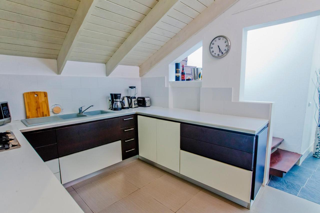 Dream Beachfront - 4-bedroom Penthouse With Rooftop Bbq & Ocean Views Apartment *