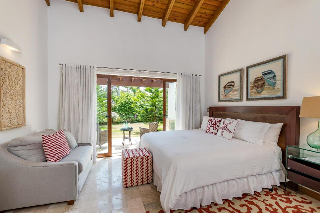 Stunning With Private Pool And Jacuzzi In Villa