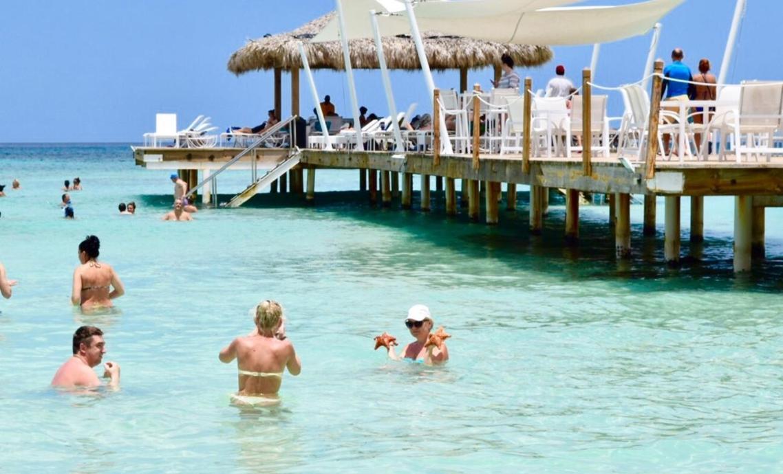 Apartment Ocean Front 3br @cadaquescaribe Bayahibe