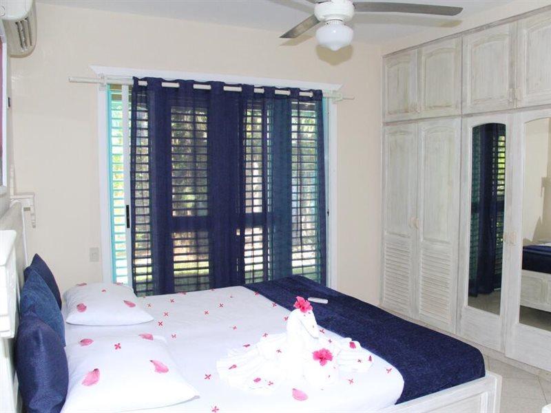 Chiara Terrenas Aparthotel 4*