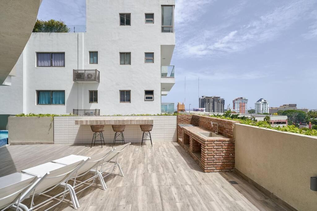 Escape Apartments, Balcony, Pool, Gym & In La Julia Apartment