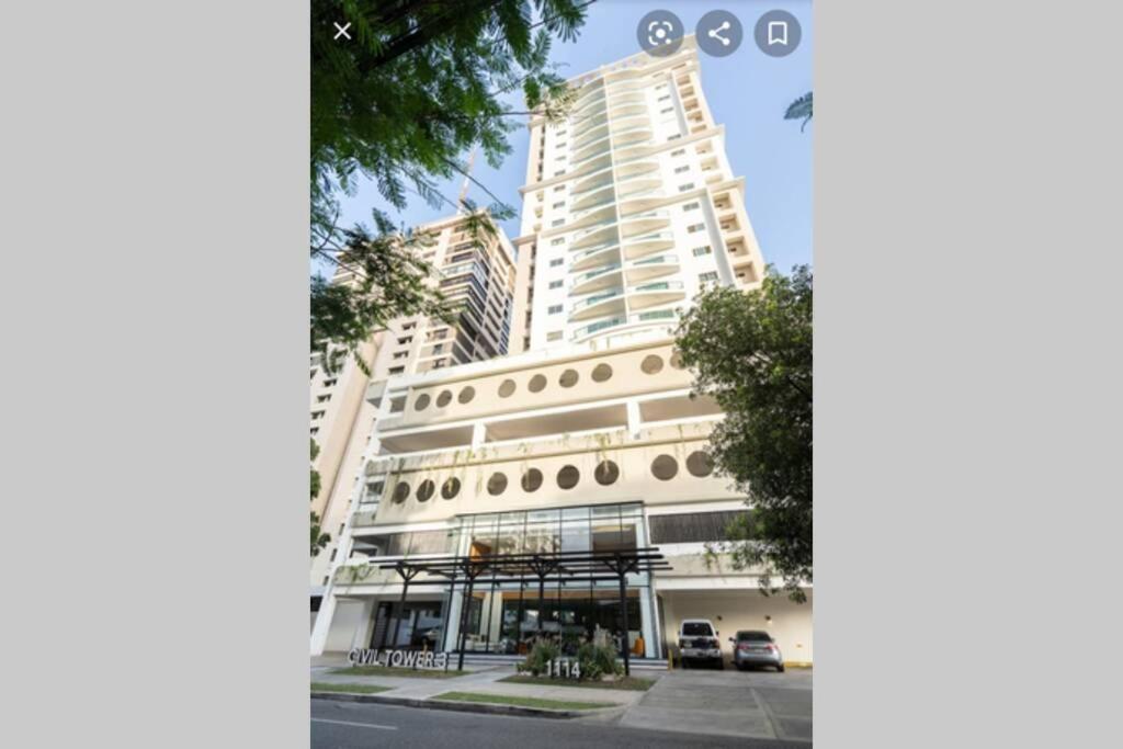 Escape Apartments, Balcony, Pool, Gym & In La Julia *