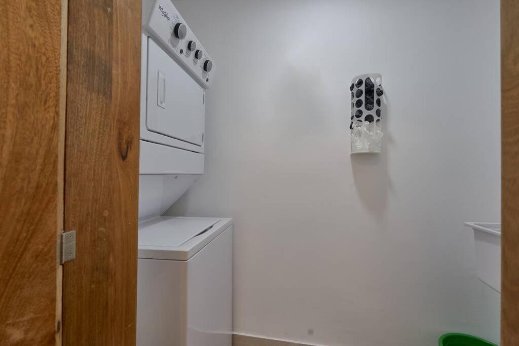 Escape Apartments, Balcony, Pool, Gym & In La Julia