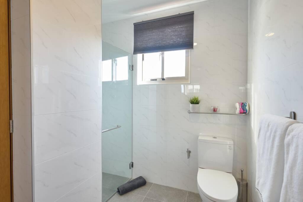 Escape Apartment, Balcony, Pool & Gym In La Julia Santo Domingo