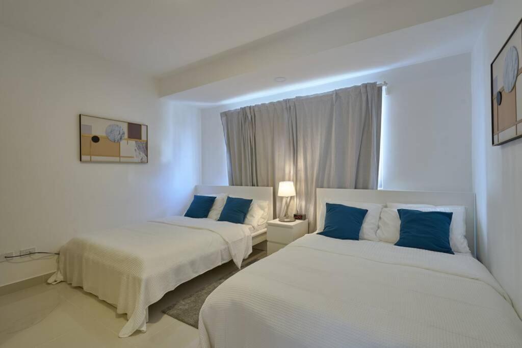Escape Apartment, Balcony, Pool & Gym In La Julia