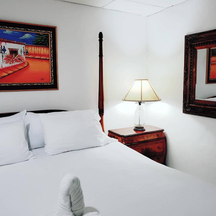 Caribani Hotel Bani