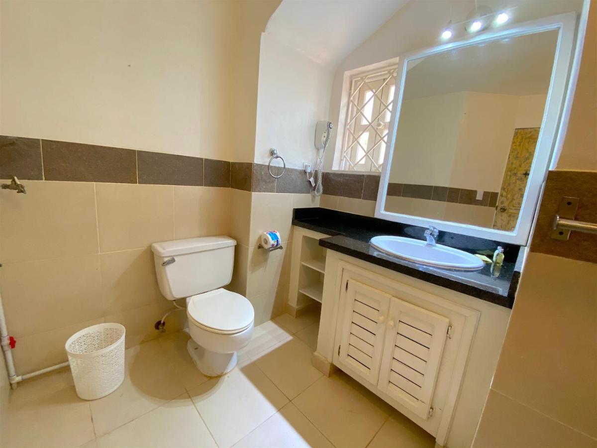 Deluxe Playa Corales - Pool, Bbq, Club, Wifi Apartment *
