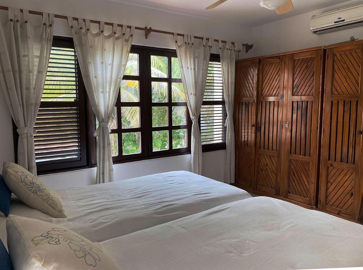 Beachfront At Nanny Estate C-5 Aparthotel
