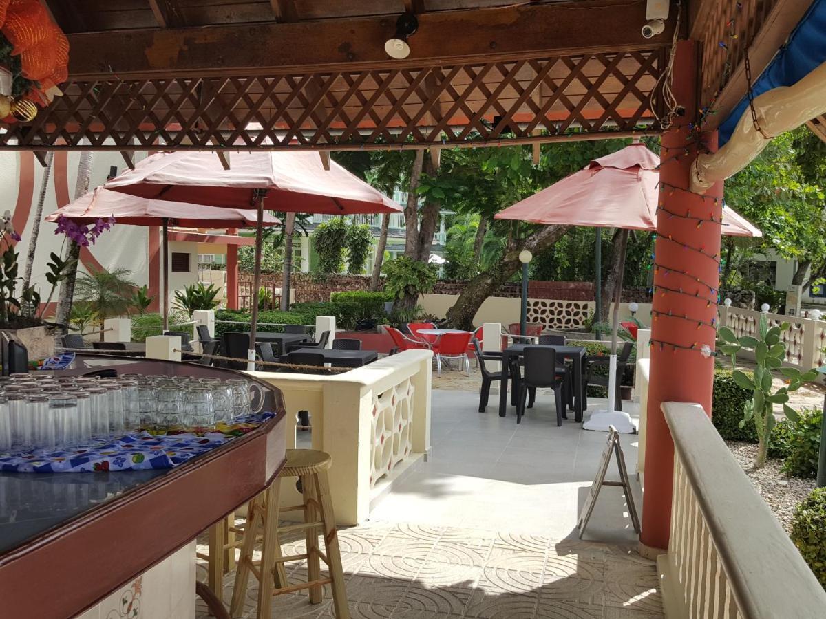By The Sea Hotel 3*