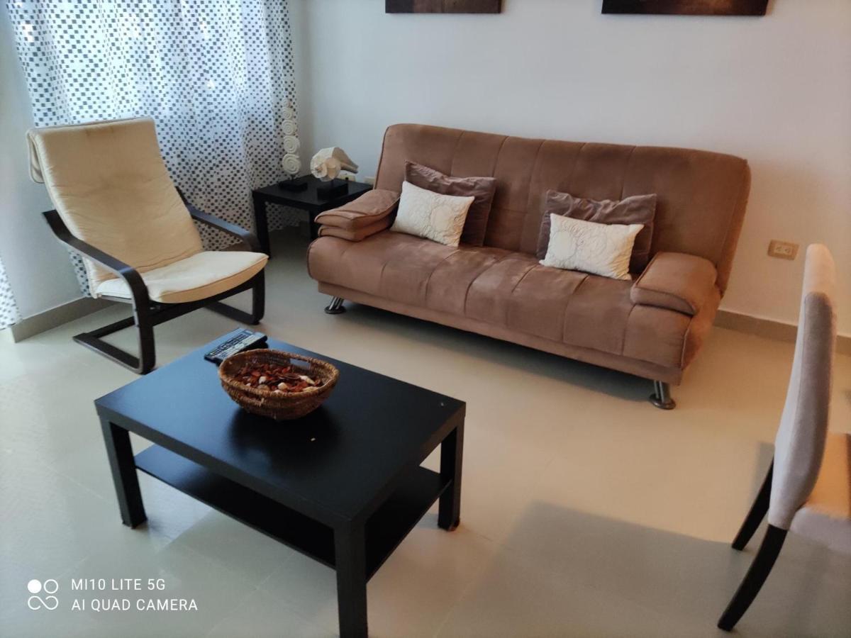 Playa Turquesa, Block A Apartment *