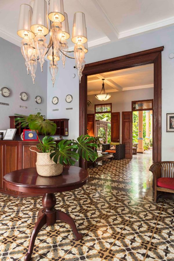 Hotel Colonial