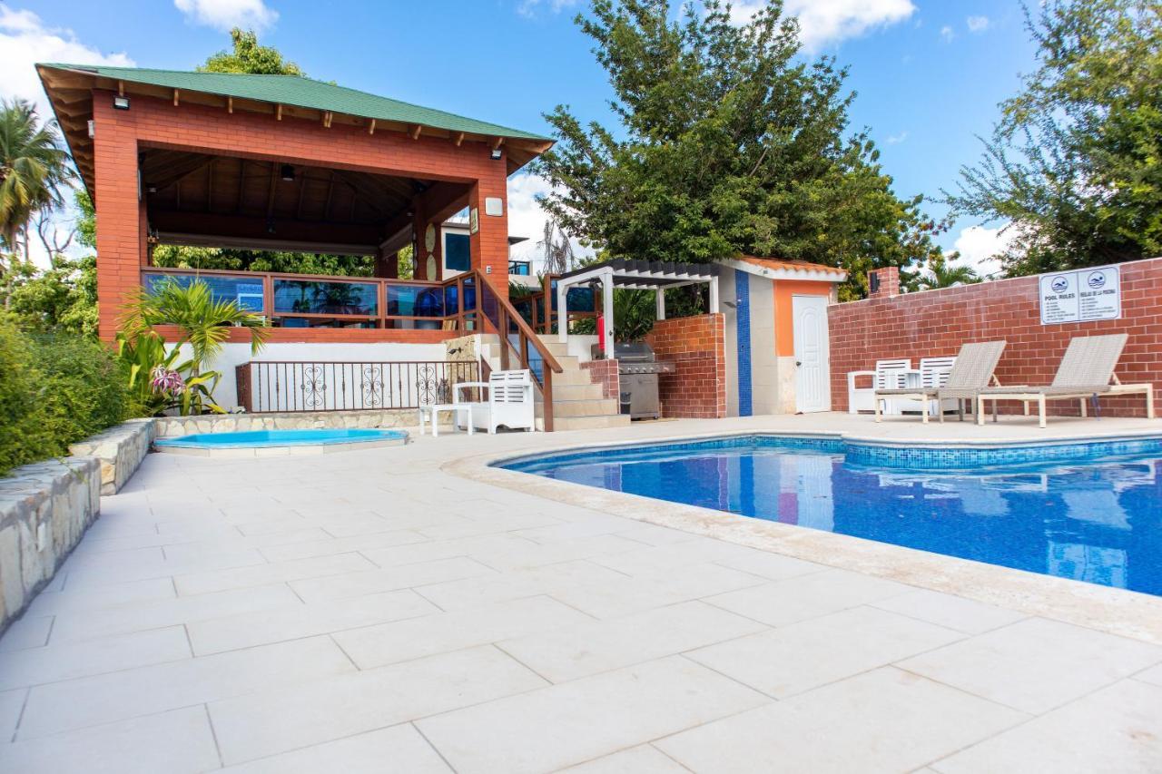 En Residencial Sfa Villa Pedernales
