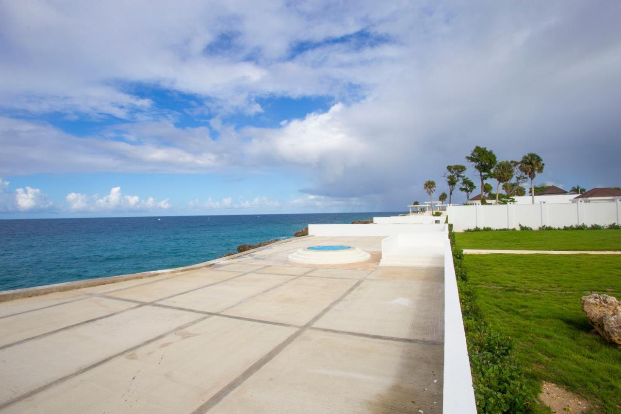 Ocean Village Deluxe Resort 3*