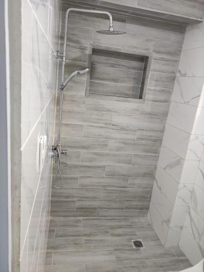 House * Samana