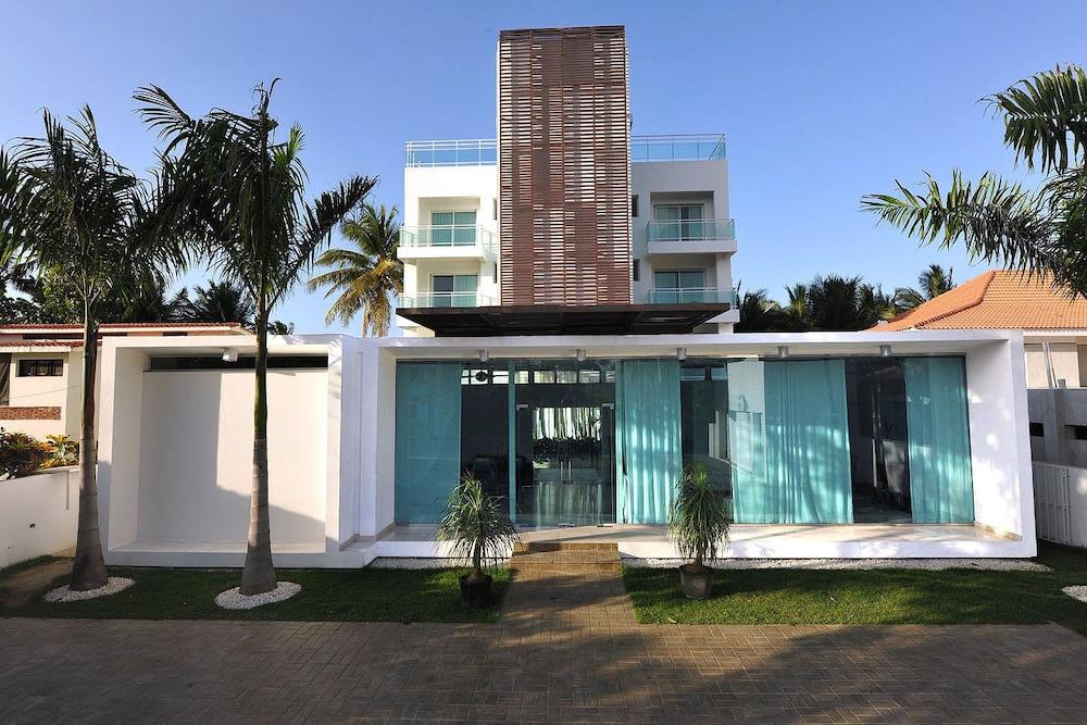 Watermark Luxury Oceanfront Hotel