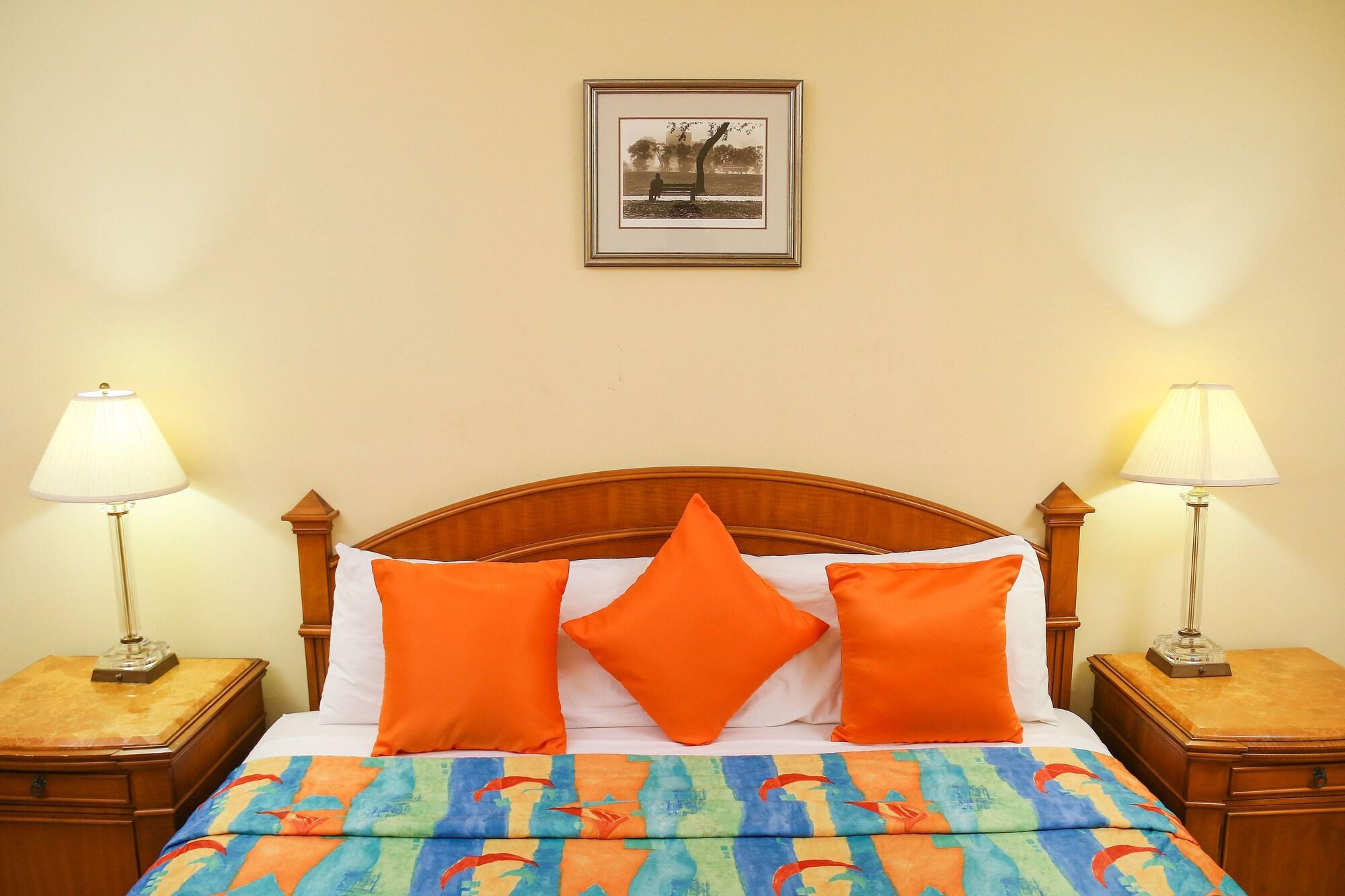 Bay And Victorian House Hotel 4*