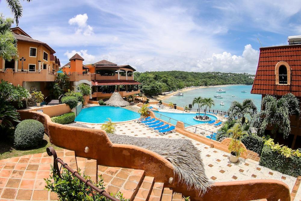 Bay And Victorian House Hotel Sosua