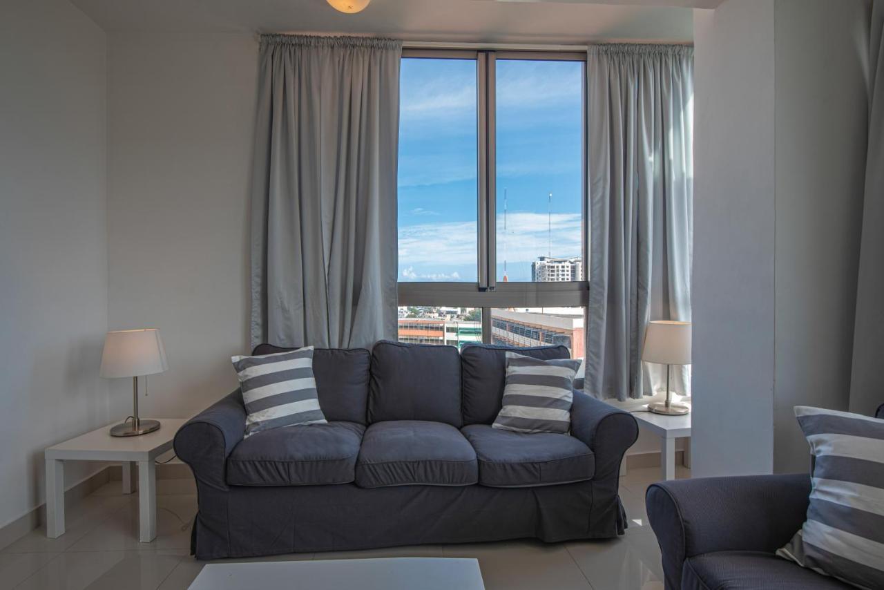 Escape Apartment, Balcony, Pool & Gym In La Julia Apartment Santo Domingo