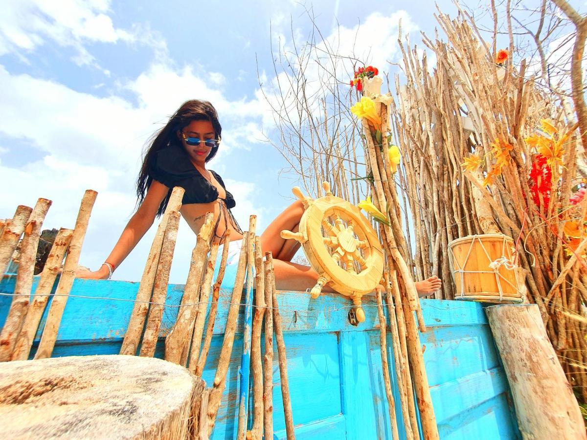 Bluemare Ecohotel Frente A La Playa Ensendada * Punta Rucia