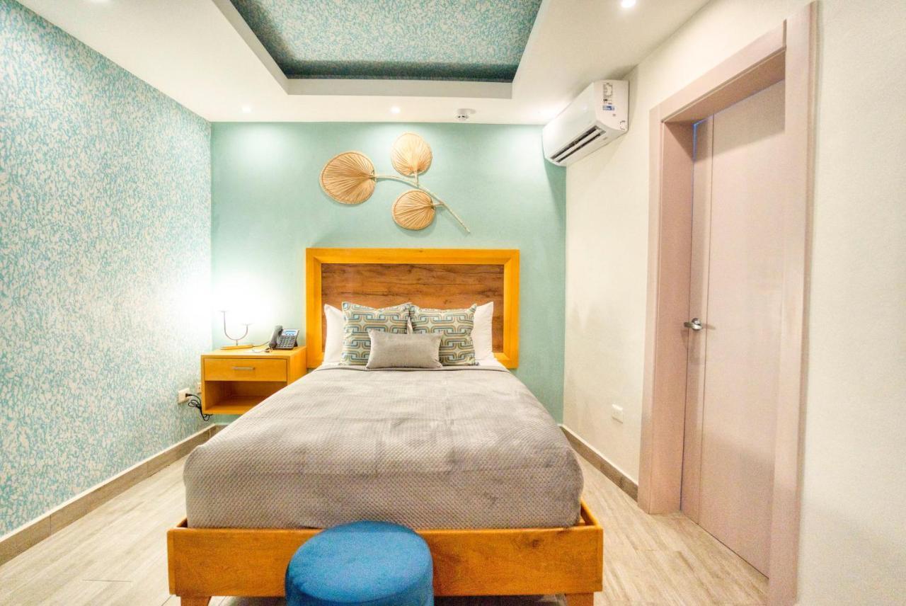 Hotel Melina 4*