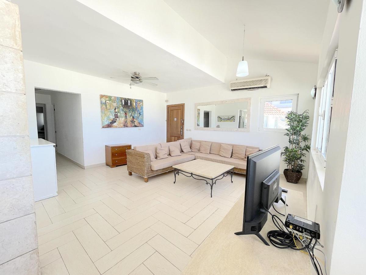 Beach Condo-hotel With Villas & Private Wifi Bbq Beach Club & Resort