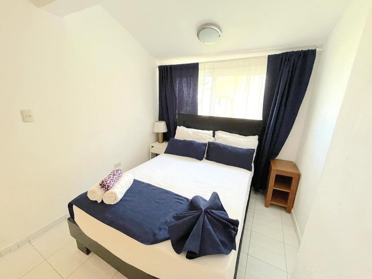 Resort Beach Condo-hotel With Villas & Private Wifi Bbq Beach Club &