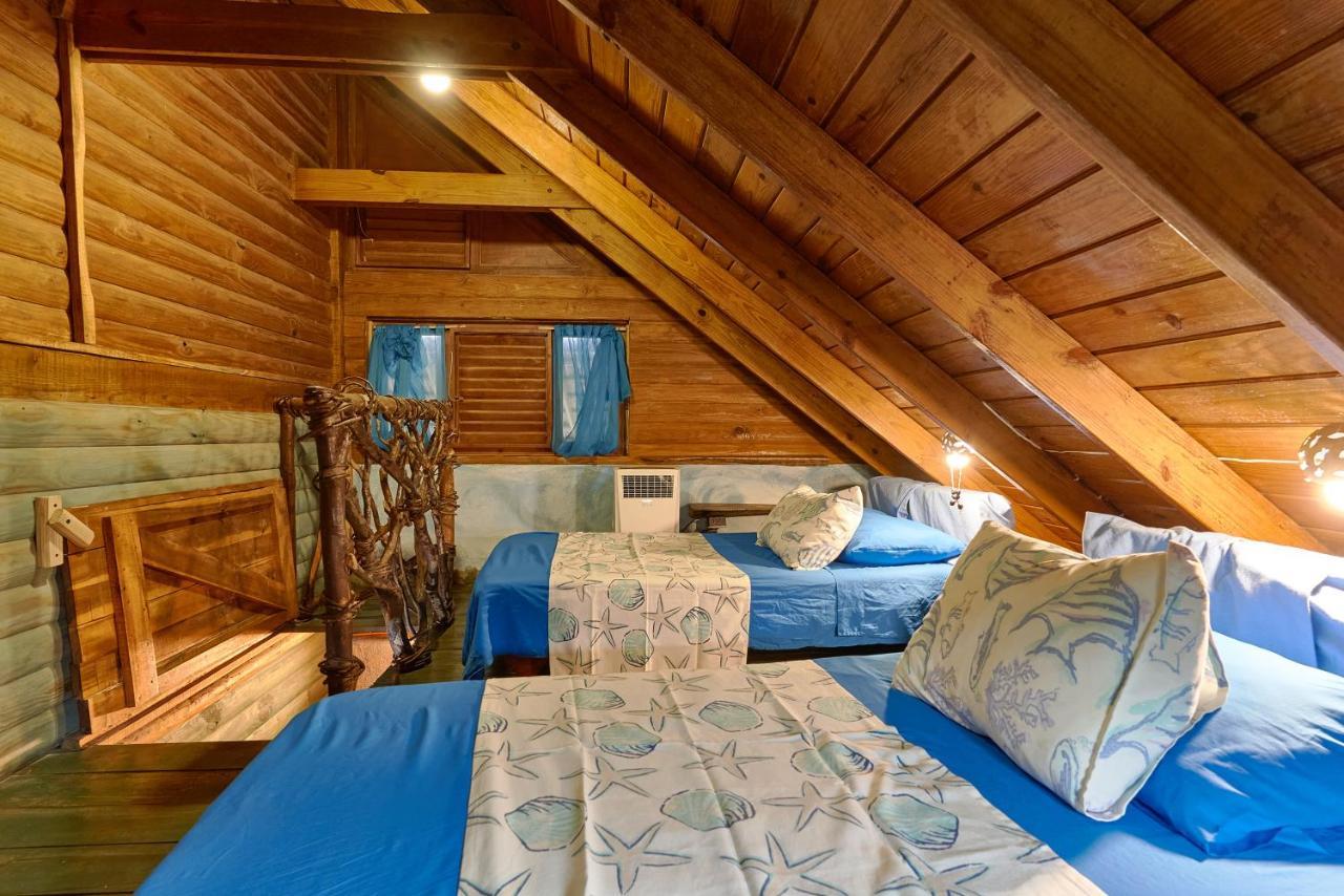 Tropical & Restaurant-pizzeria Bed & Breakfast Las Galeras