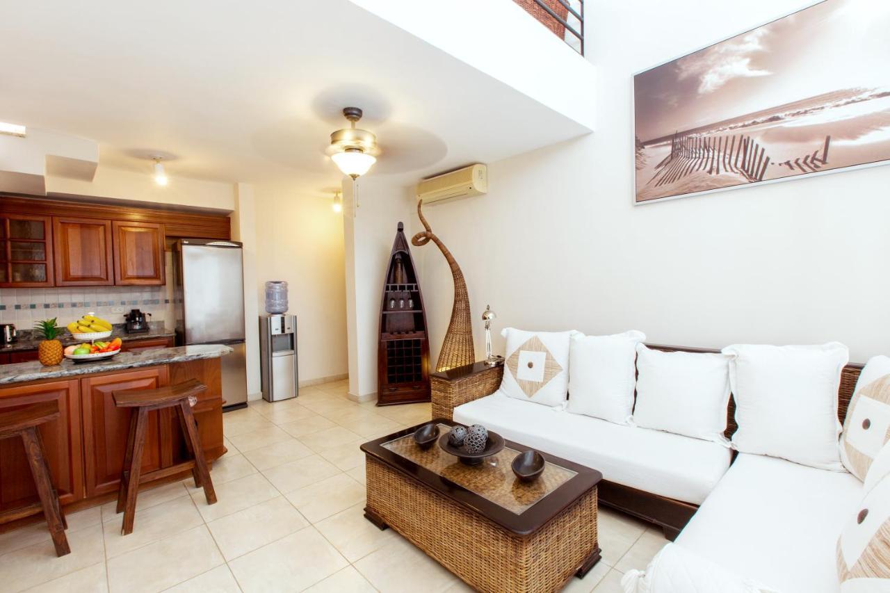 Aventura Village Los Corales Beach And