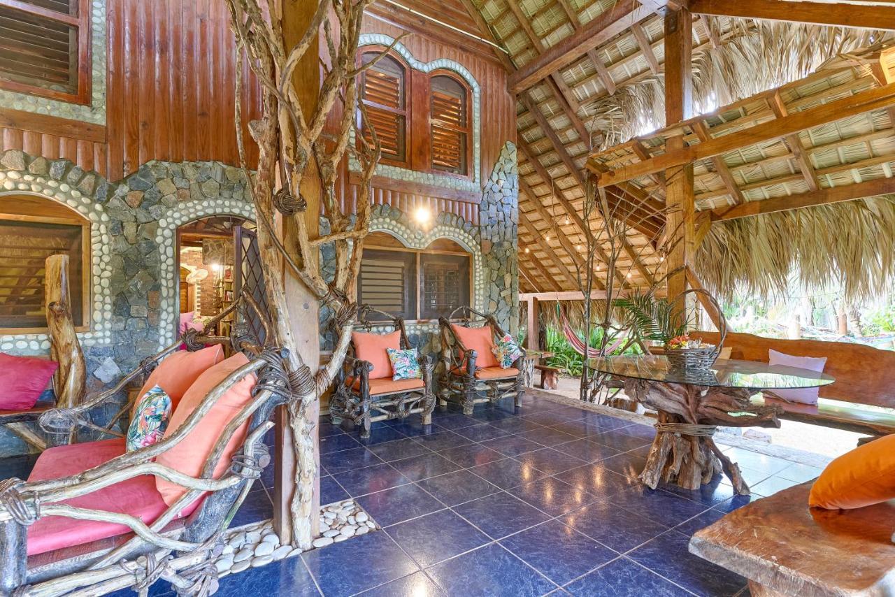 Bed & Breakfast Tropical & Restaurant-pizzeria