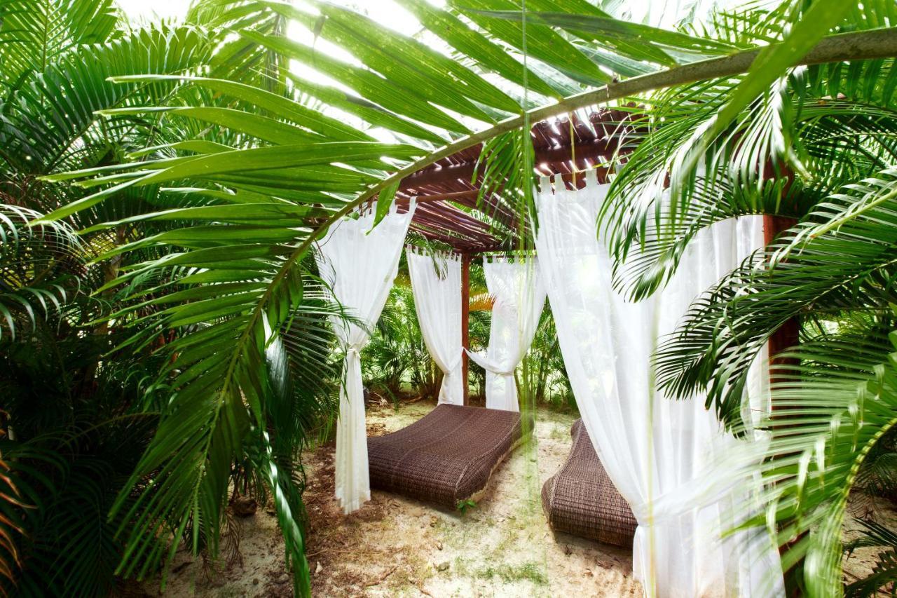 Hotel Aventura Village Los Corales Beach And Punta Cana