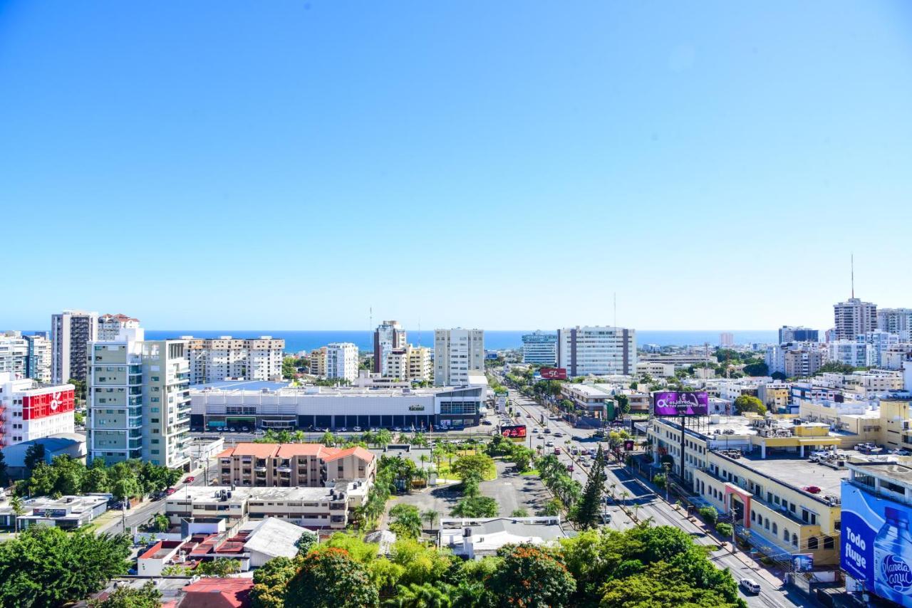 S1401 En Downtown Apartment *